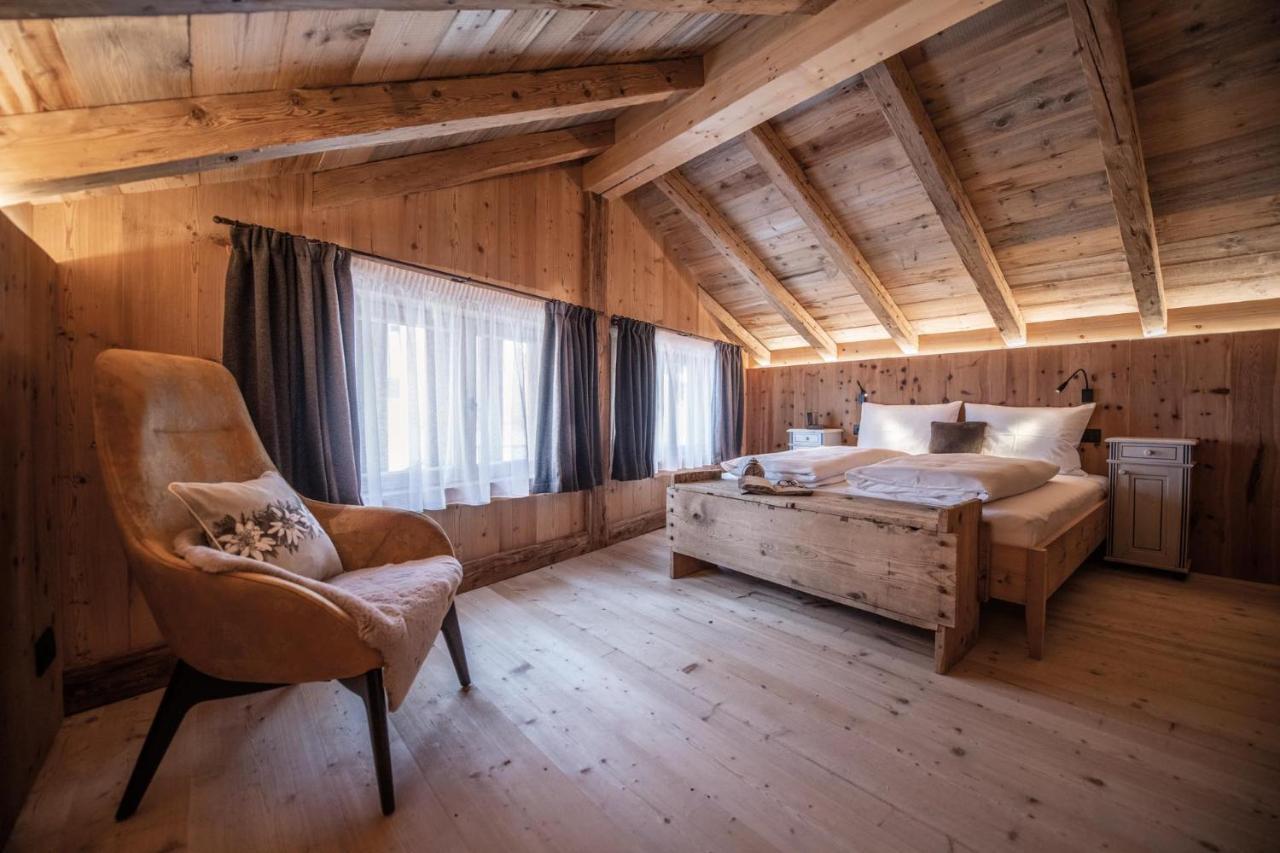 Ciasa Somuer - Sotletet Apartment San Vigilio Di Marebbe Bagian luar foto